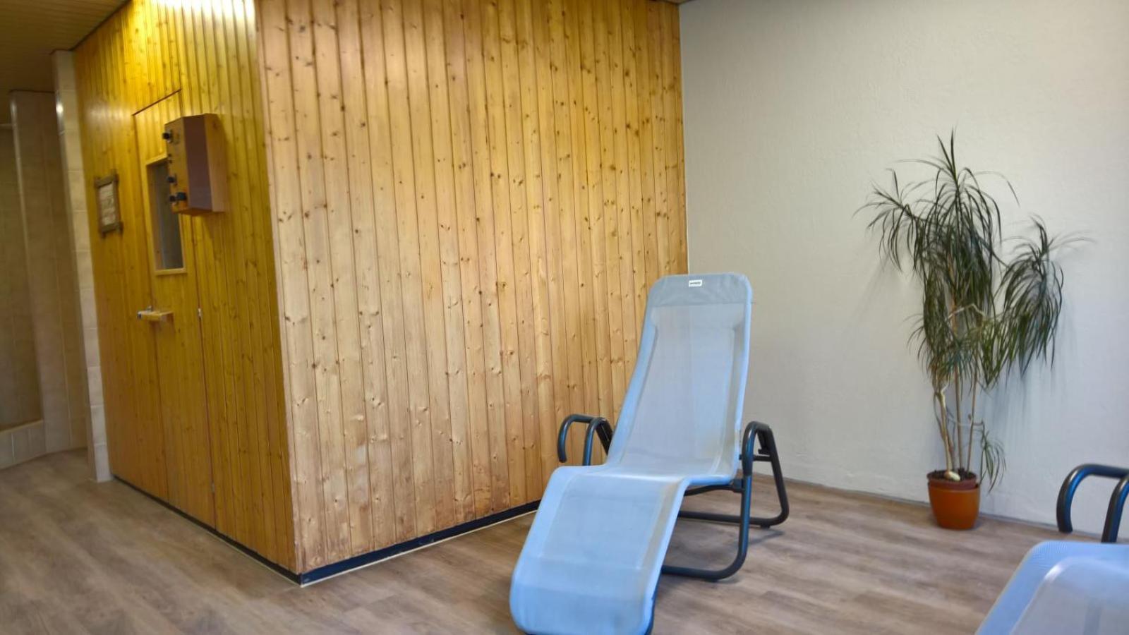 Moderne Dachwohnung Naehe Zermatt Mit Balkon Täsch Esterno foto