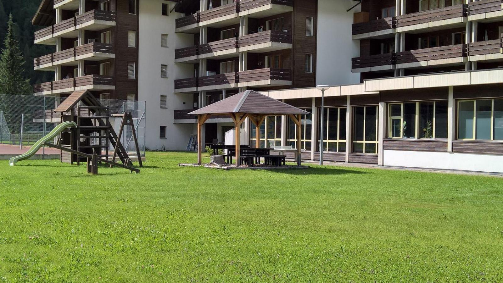 Moderne Dachwohnung Naehe Zermatt Mit Balkon Täsch Esterno foto