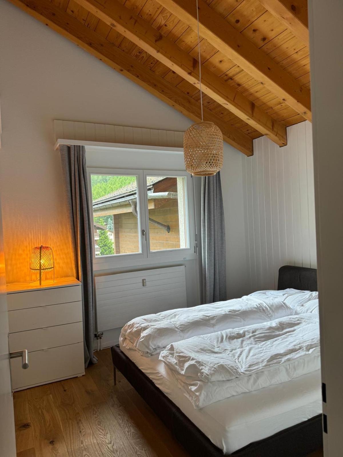 Moderne Dachwohnung Naehe Zermatt Mit Balkon Täsch Esterno foto